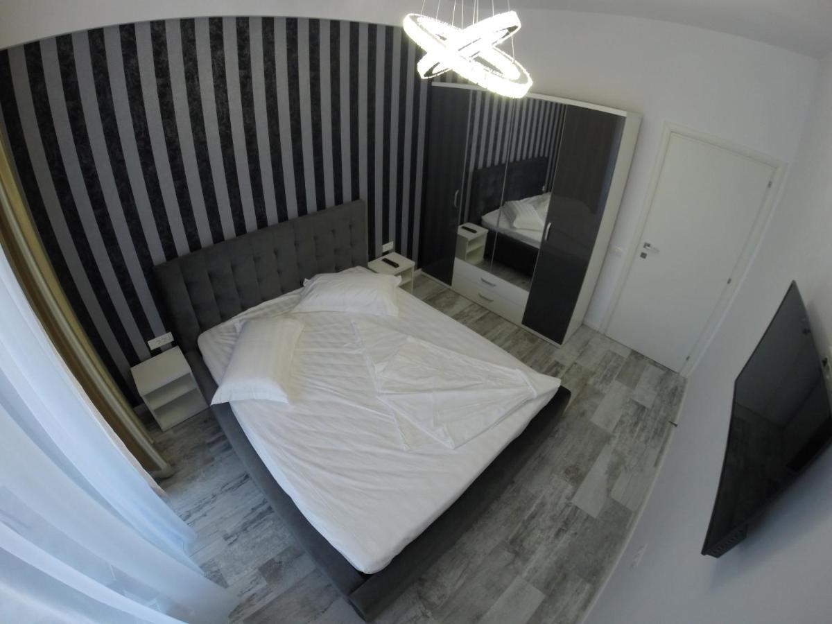 911 Cazare Mamaia Exterior photo