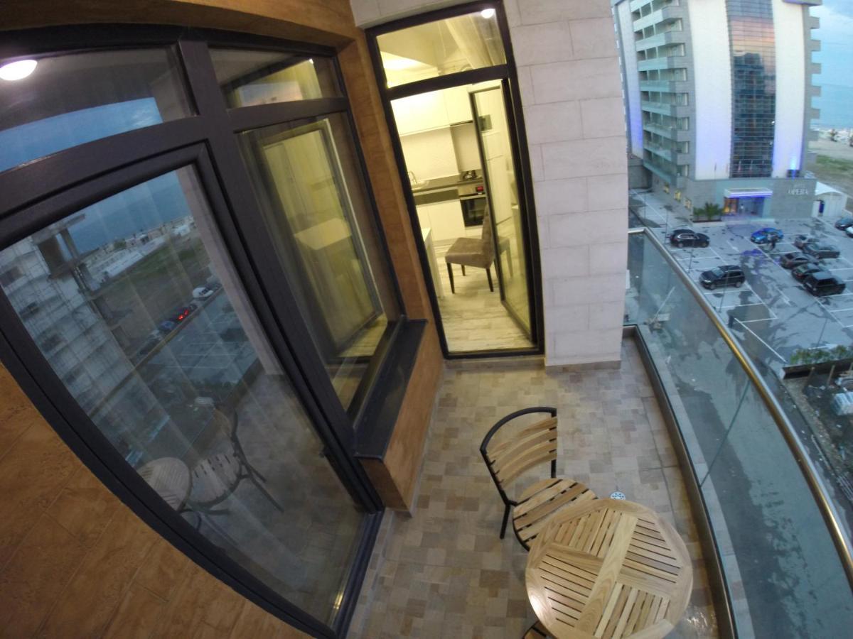 911 Cazare Mamaia Exterior photo