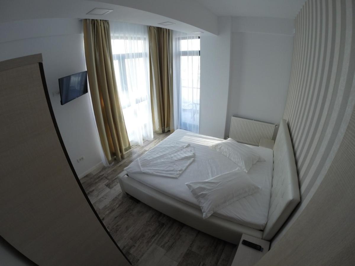 911 Cazare Mamaia Exterior photo