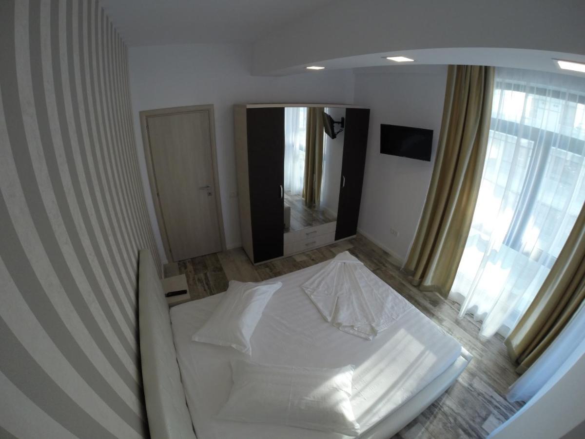 911 Cazare Mamaia Exterior photo